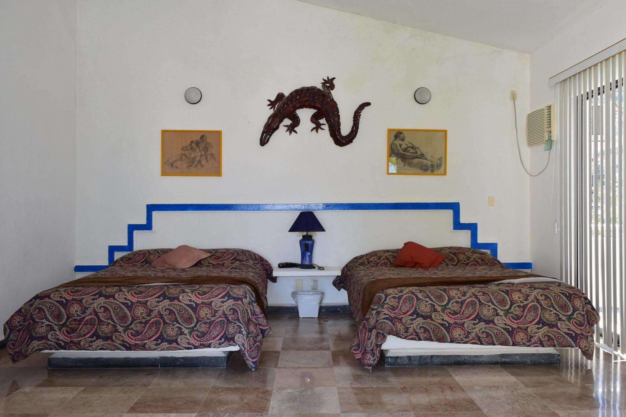 Veronica Villa Acapulco