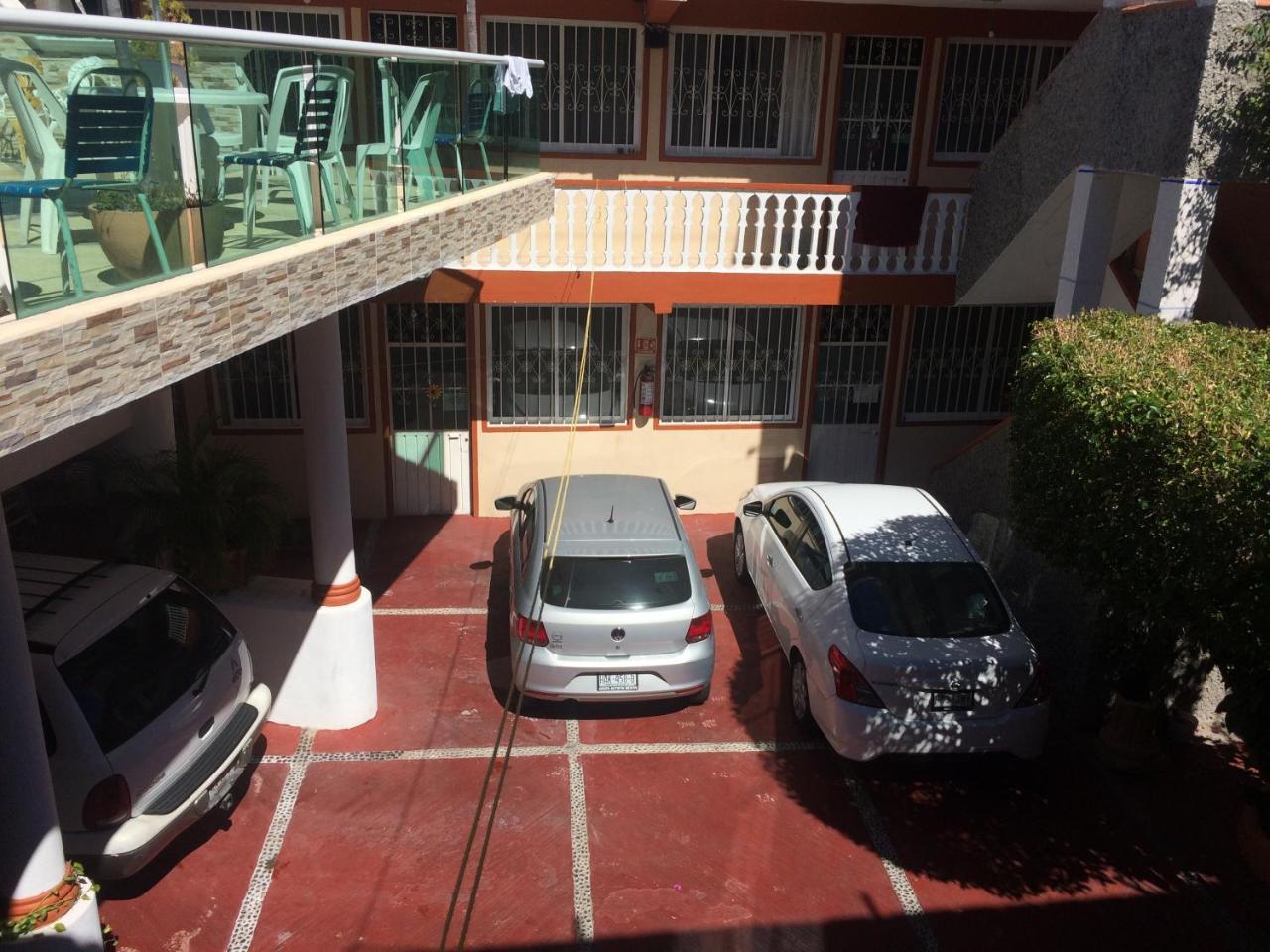 Y Olivares Pensión 2*