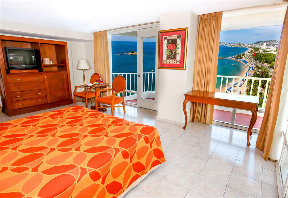 Krystal Hotel 3*