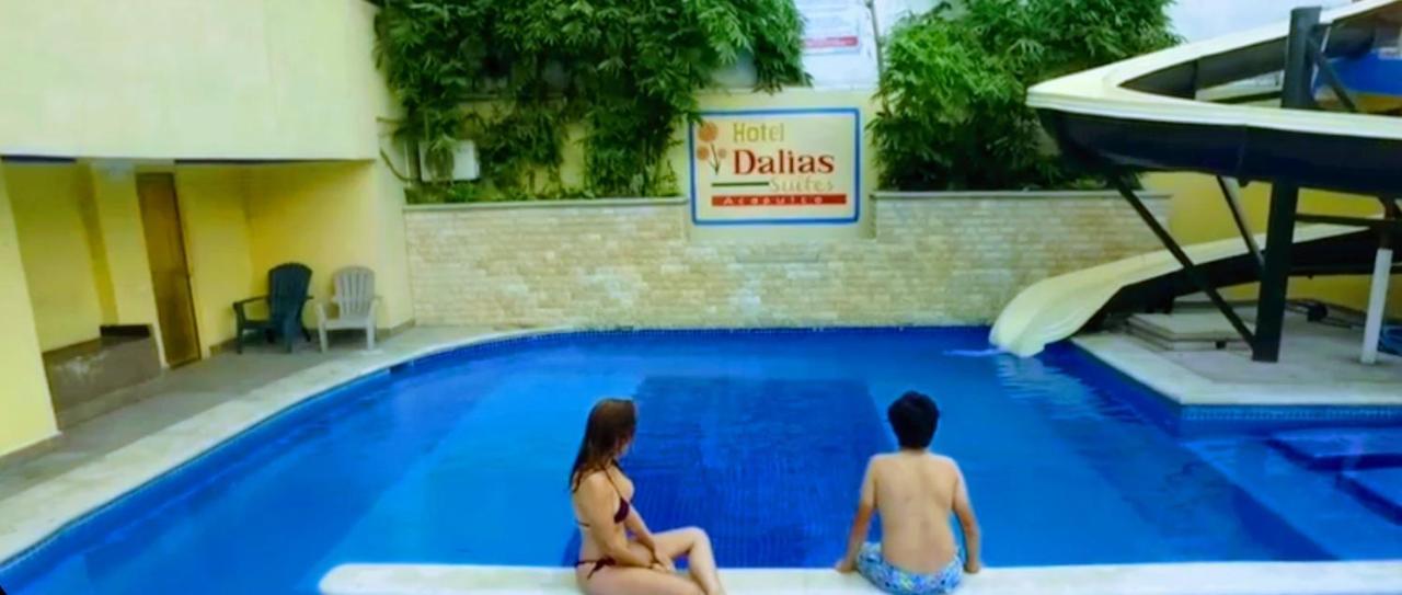 Dalias Suites *