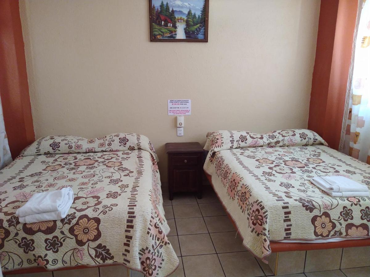 Pensión Y Olivares