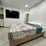Parras Suite Acapulco 06