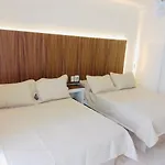Hostal y suites mediterrane