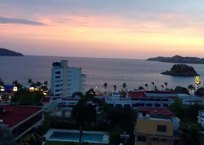 Departamento Familiar En Acapulco Con Hermosa Vista!