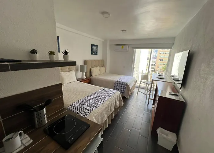Hostal y suites mediterrane