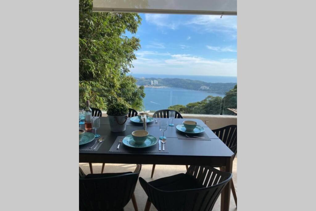 Ave Del Paraíso * Acapulco