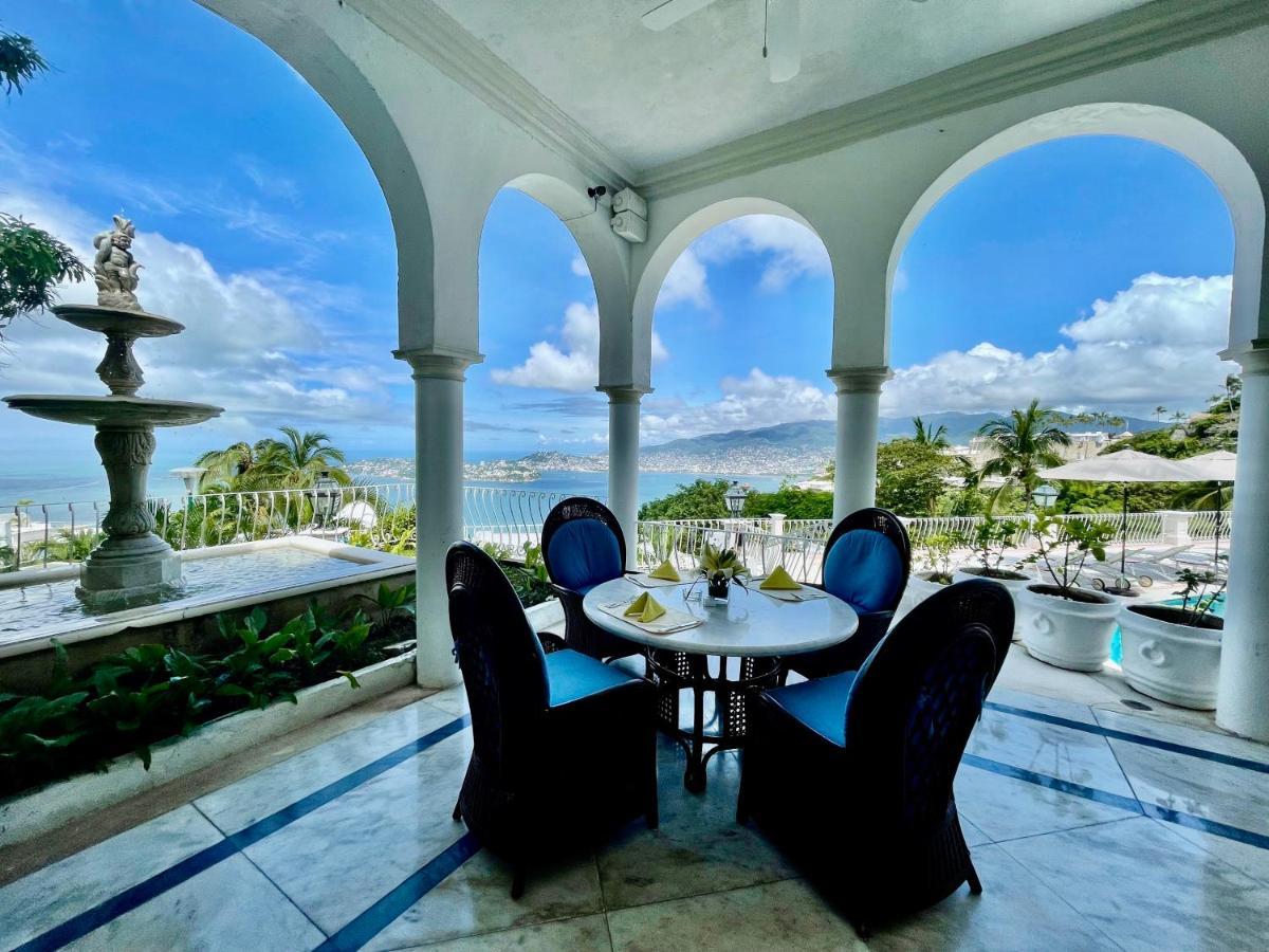 Jade Luxury Full Service Staff Villa Acapulco