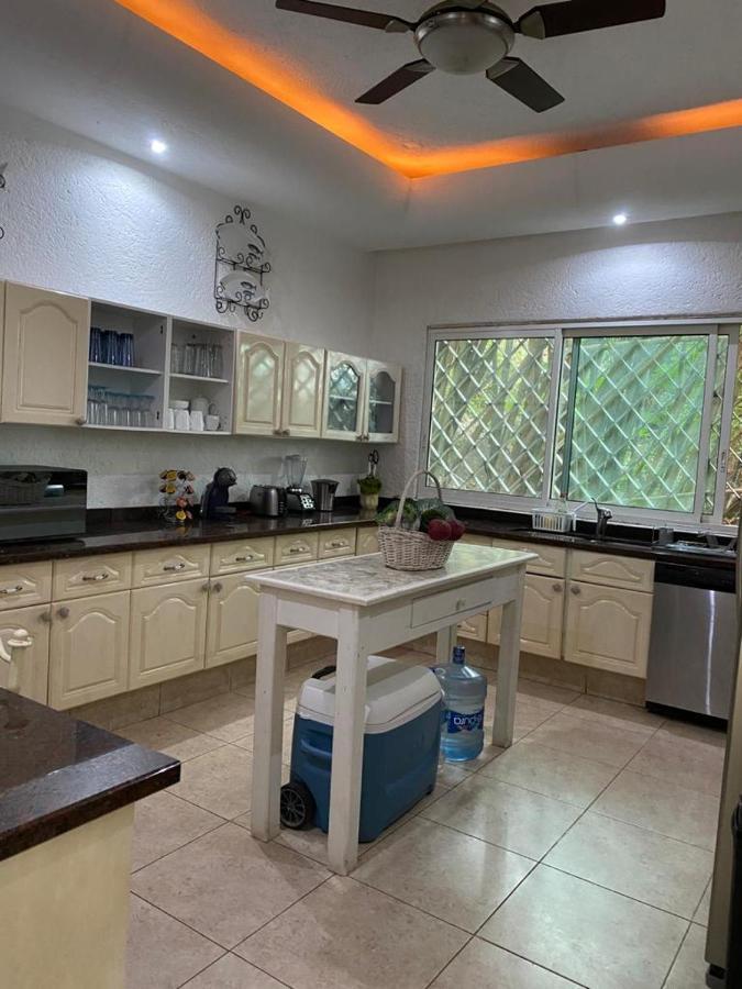 Ave Del Paraíso Apartamento *