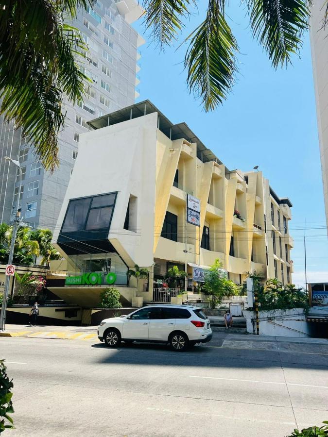 Apartamento Nikko Suites