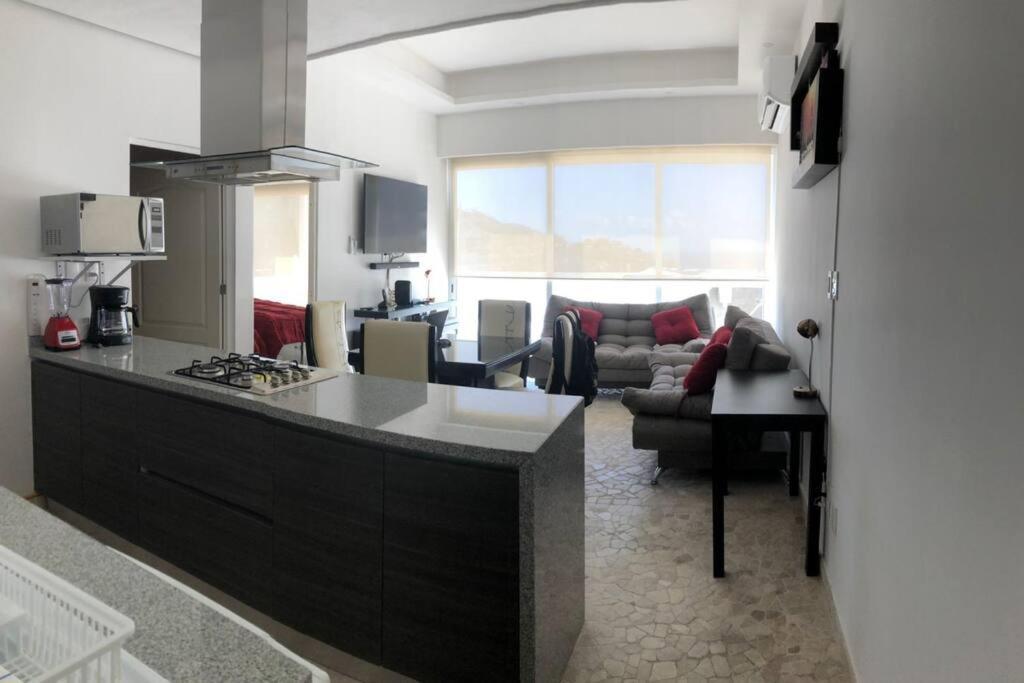 Penthouse Armando's Le Club *