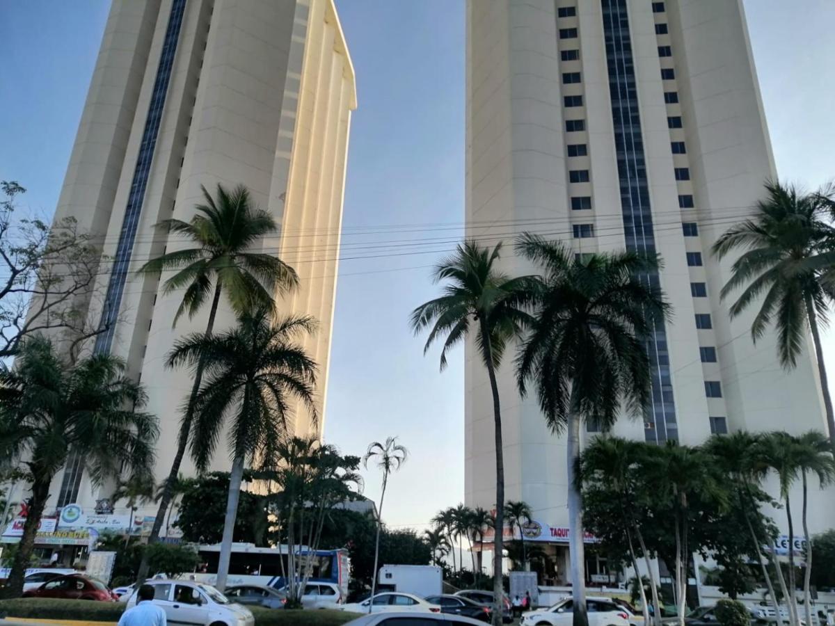 Bonita Torres Gemelas Acapulco