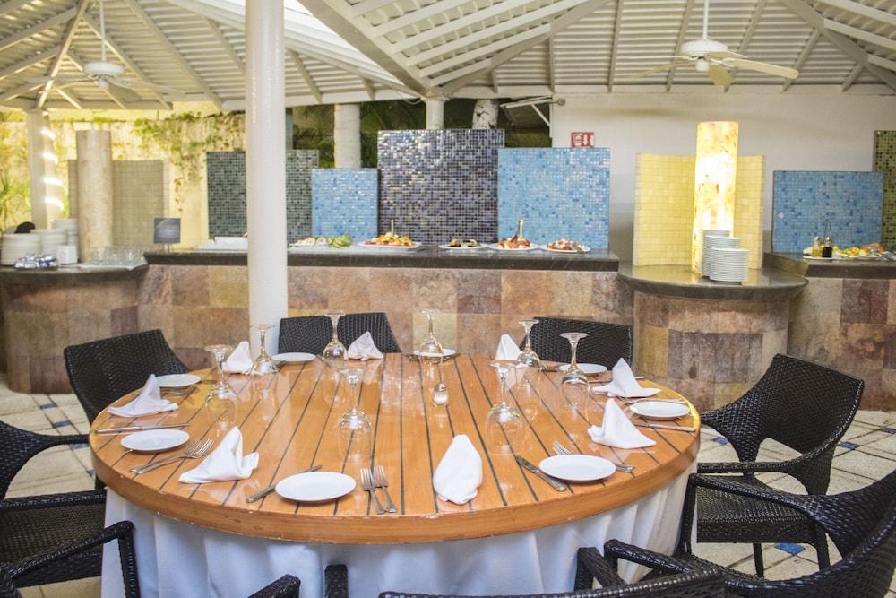 Elcano Hotel 4*