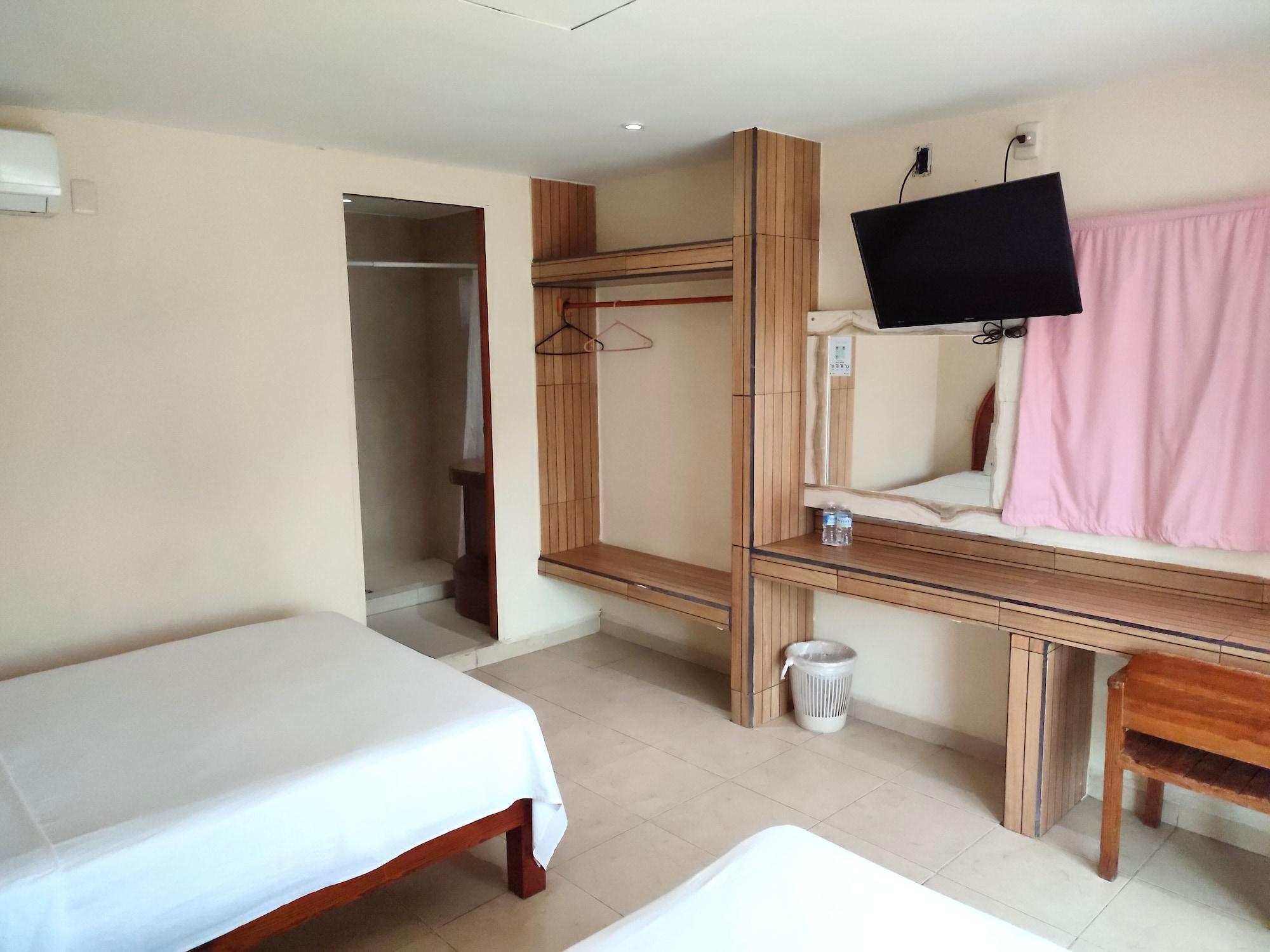 Hotel Ashly 3*