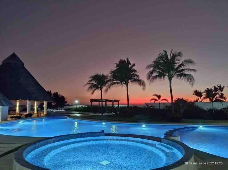 Hermoso Con Club De Playa * Acapulco