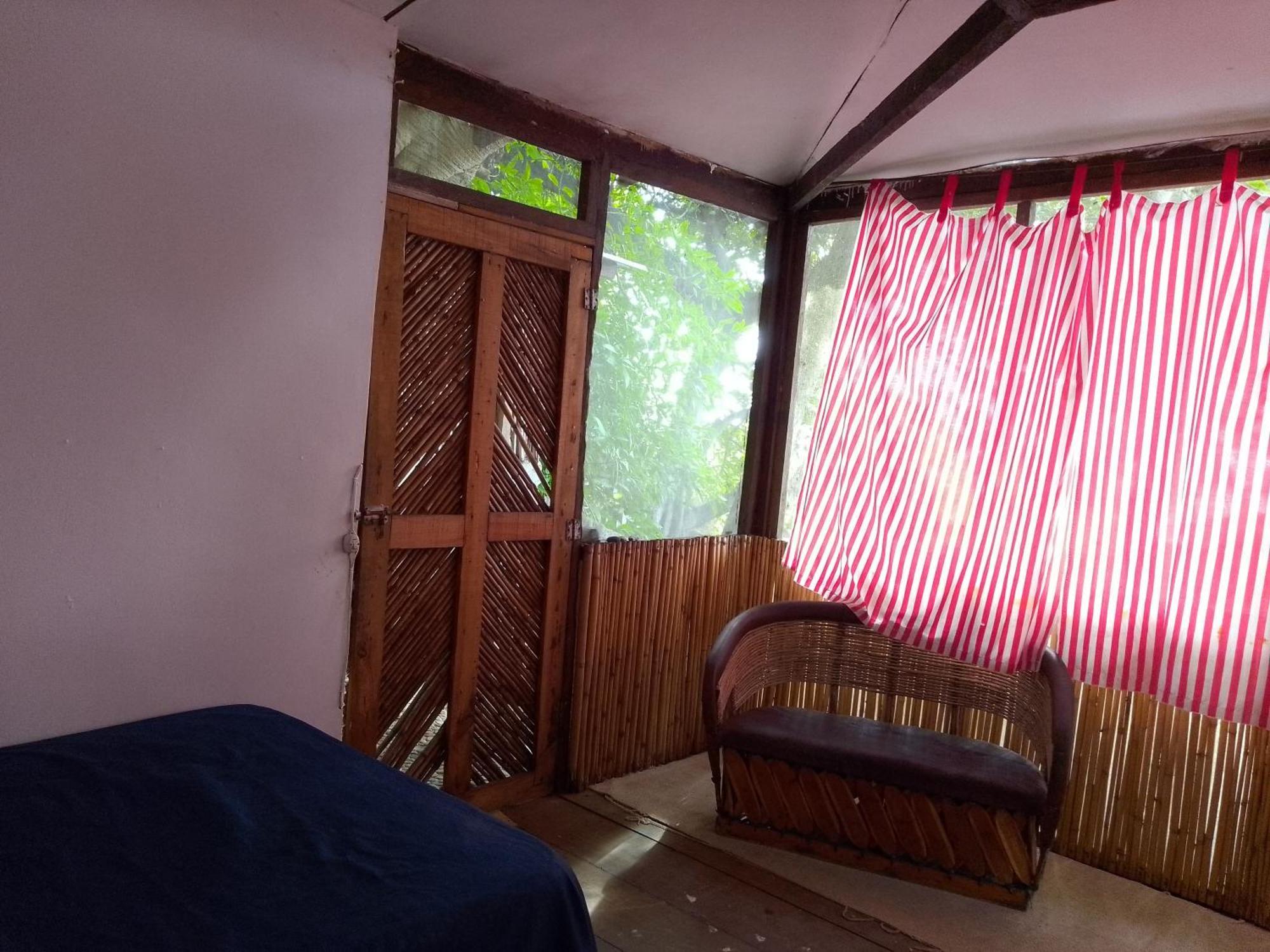 Donde Mira El Sol Retirado Y Espacioso Con Condiciones Ideales Pasar La Contingencia Con La Mayor Seguridad Acapulco