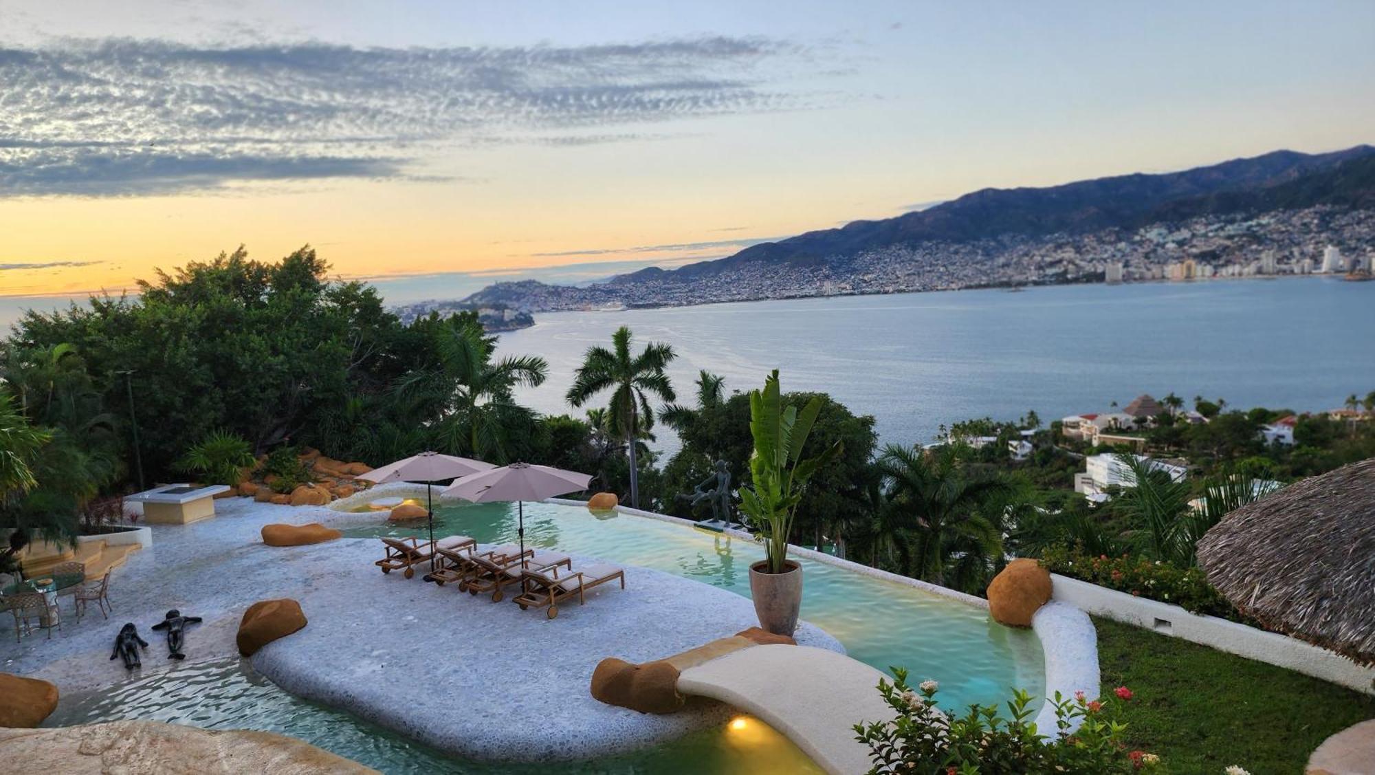 Hermosa Villa