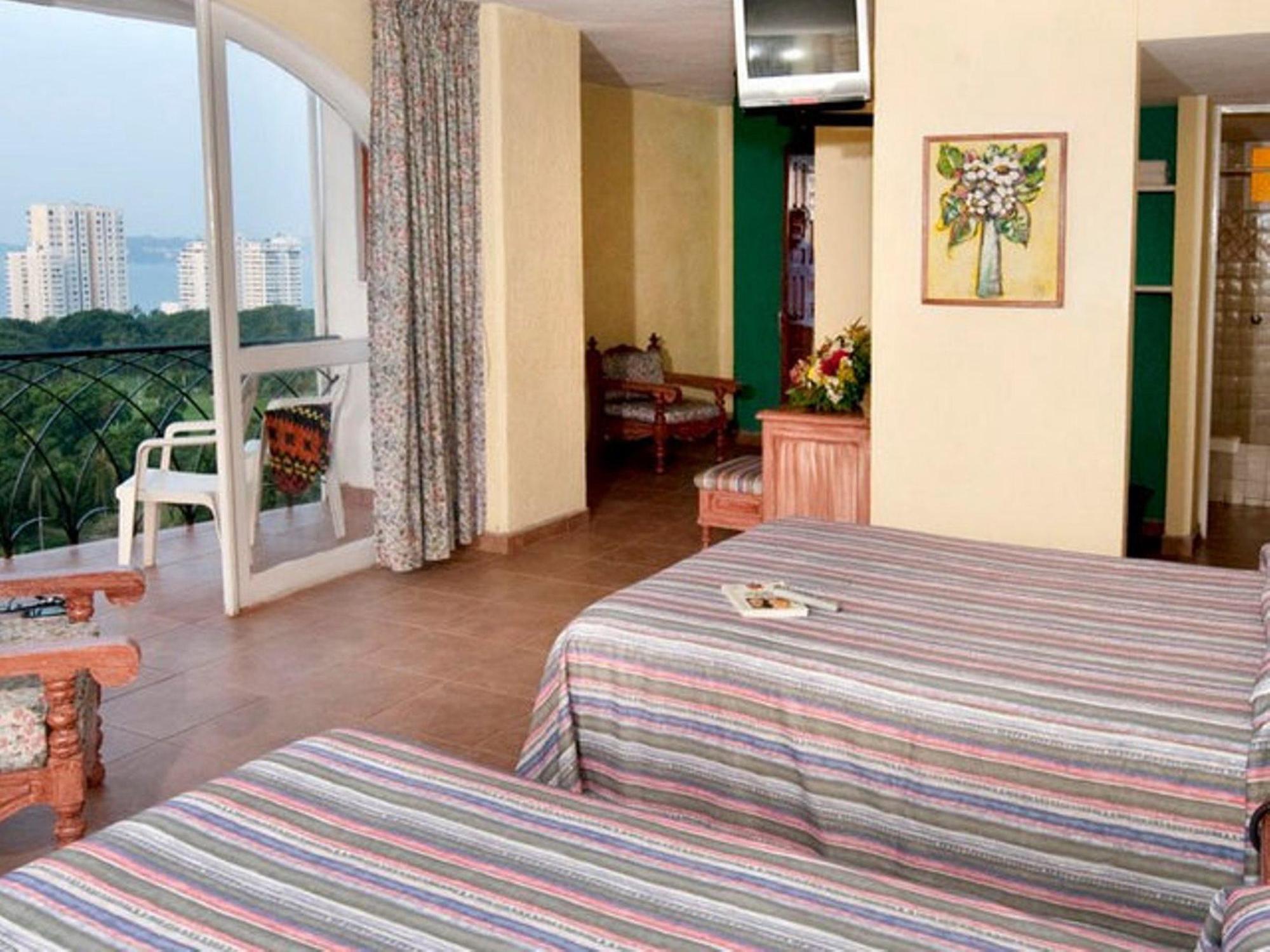 Hotel Real Bananas