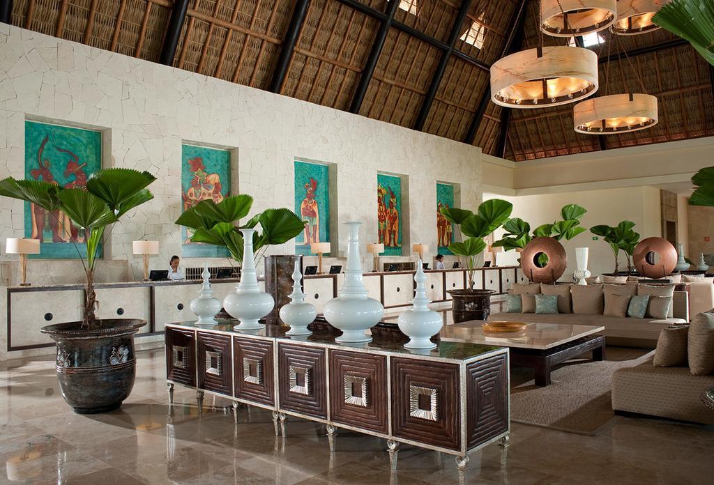 Ph Inside The Mayan Palace *