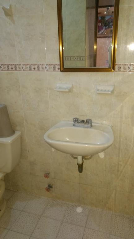 Guest house Y Olivares 2*
