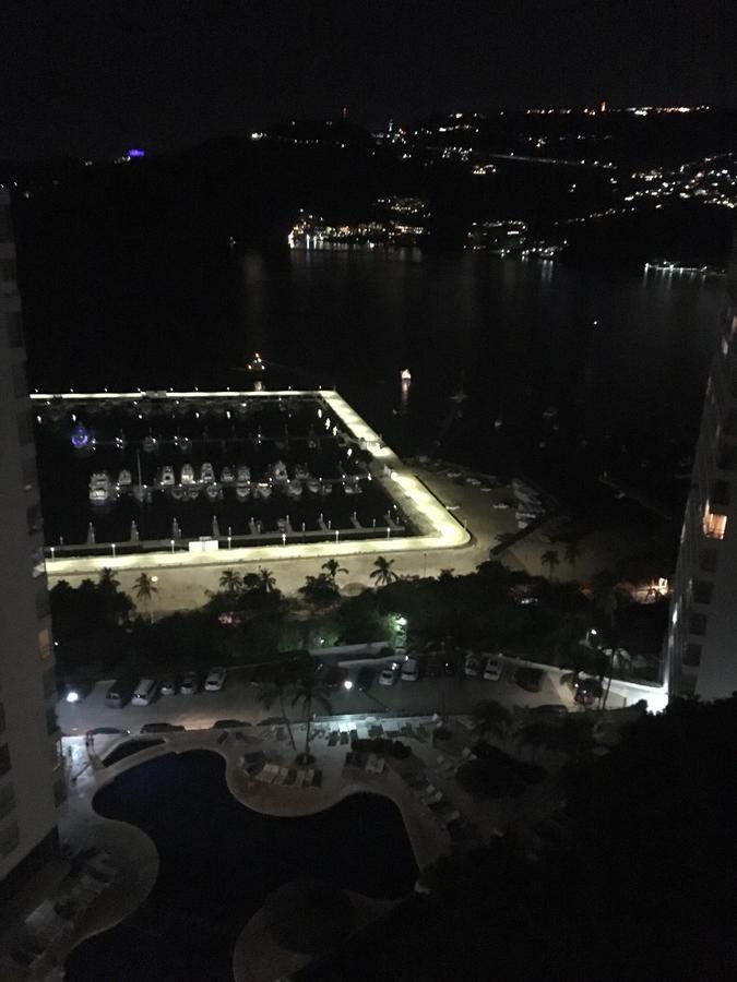 Deparmento En Cabo Marques Diamante Con Vistas Y Atardeceres Espectaculares, Acceso A La Playa, Wifi, Restaurtante, 6 Personas * Acapulco