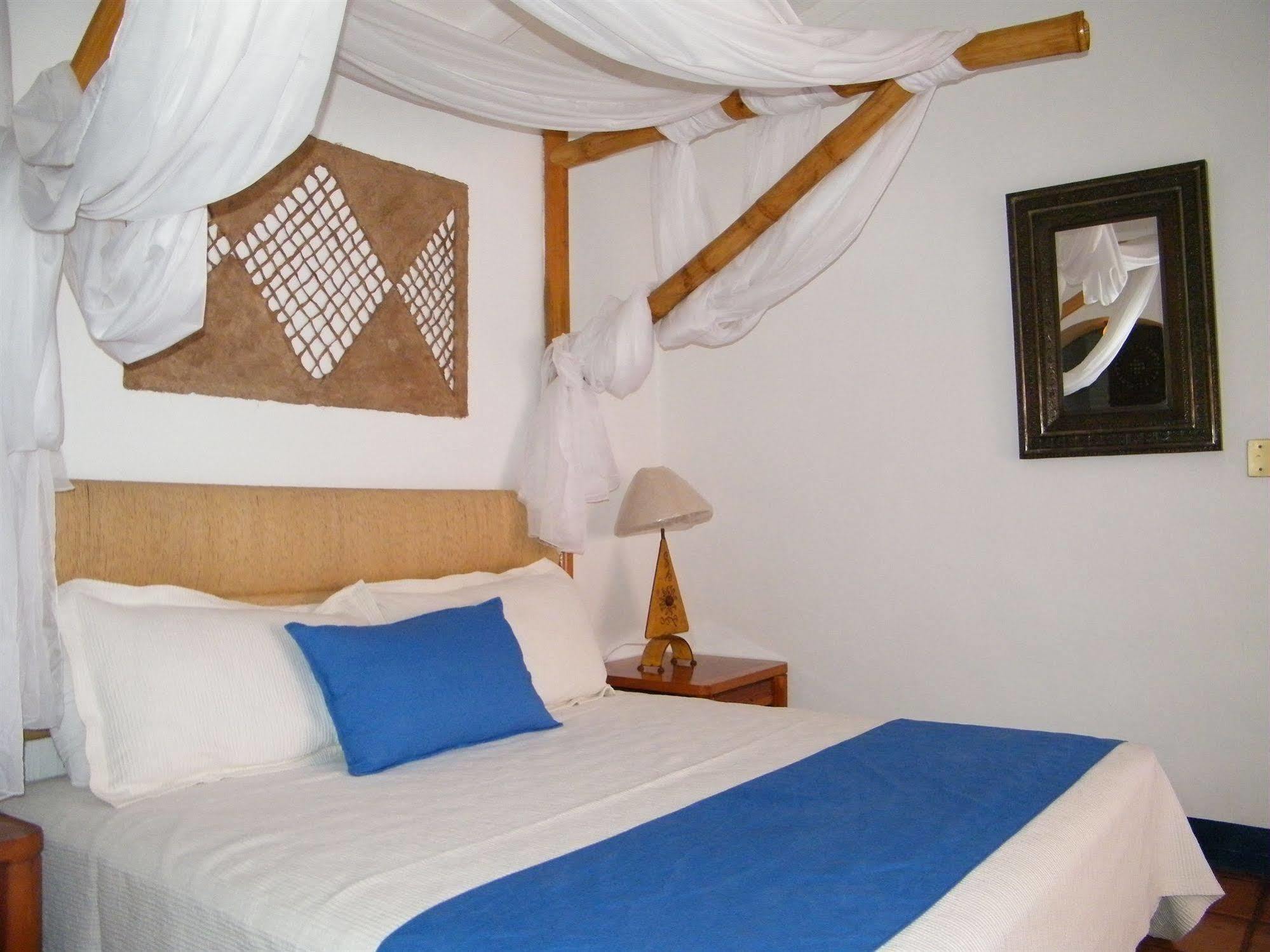 Mirador 4*