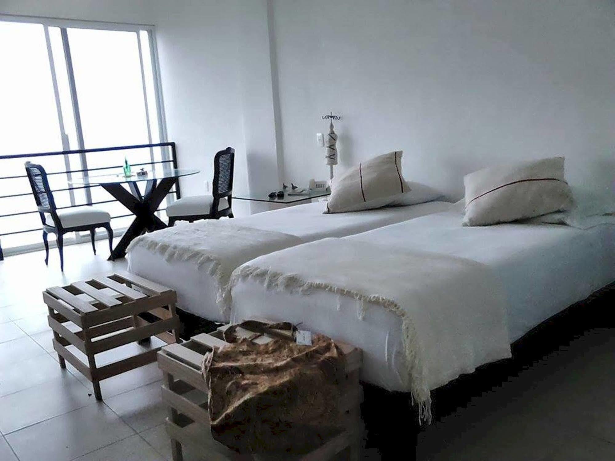Donde Mira El Sol Retirado Y Espacioso Con Condiciones Ideales Pasar La Contingencia Con La Mayor Seguridad Hotel Acapulco