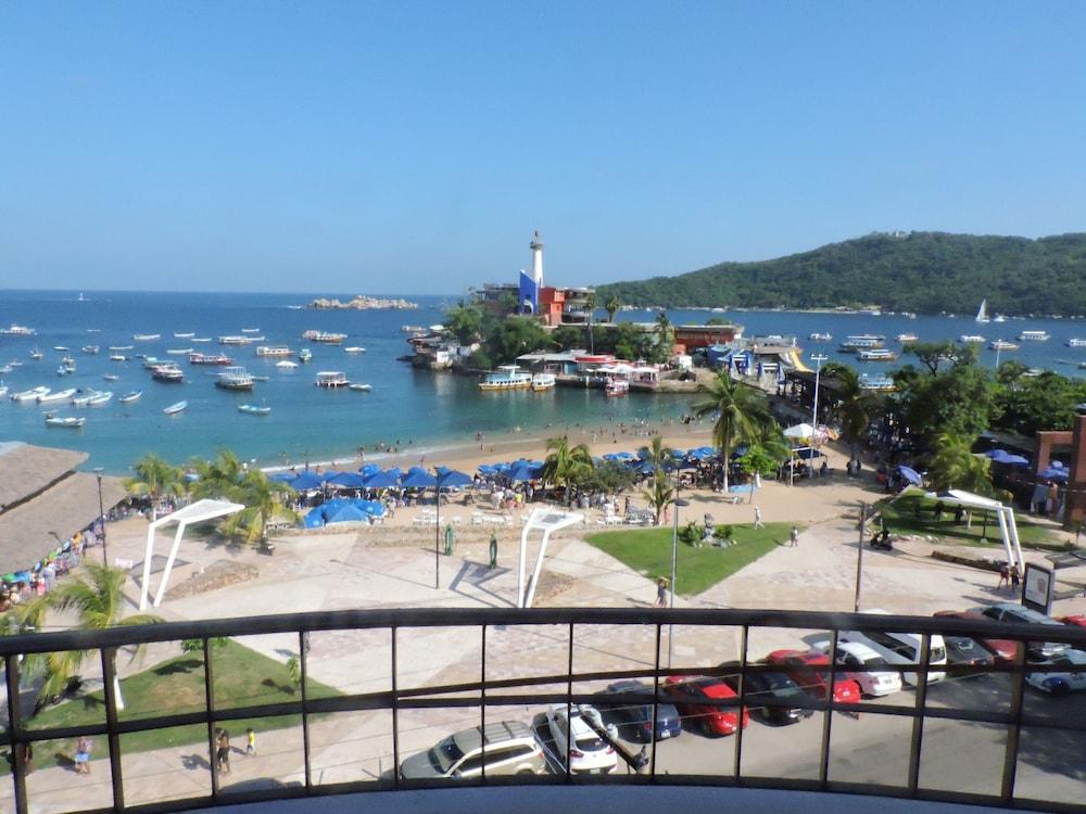 Caleta View And
